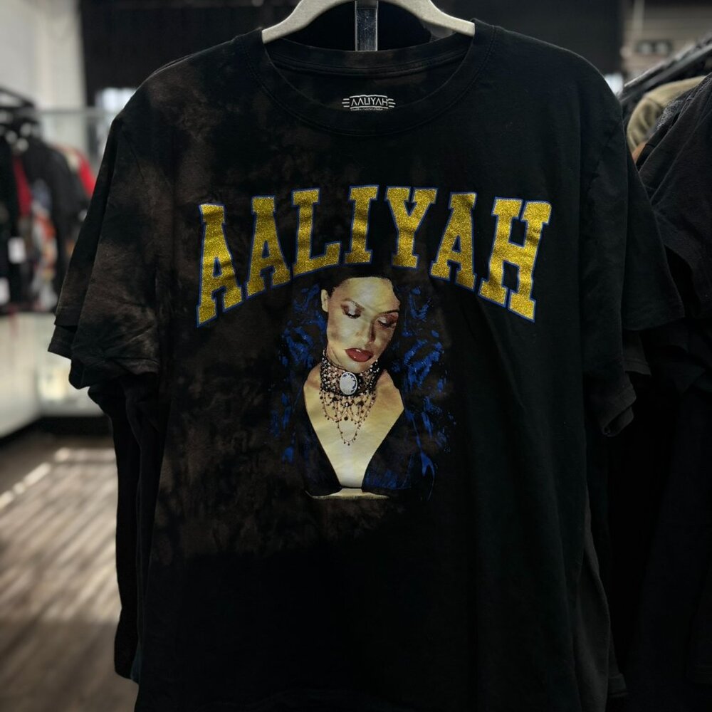 Vintage Aaliyah Mineral Wash T-Shirt Size Large | Y2K R&B Graphic Tee 90s Style